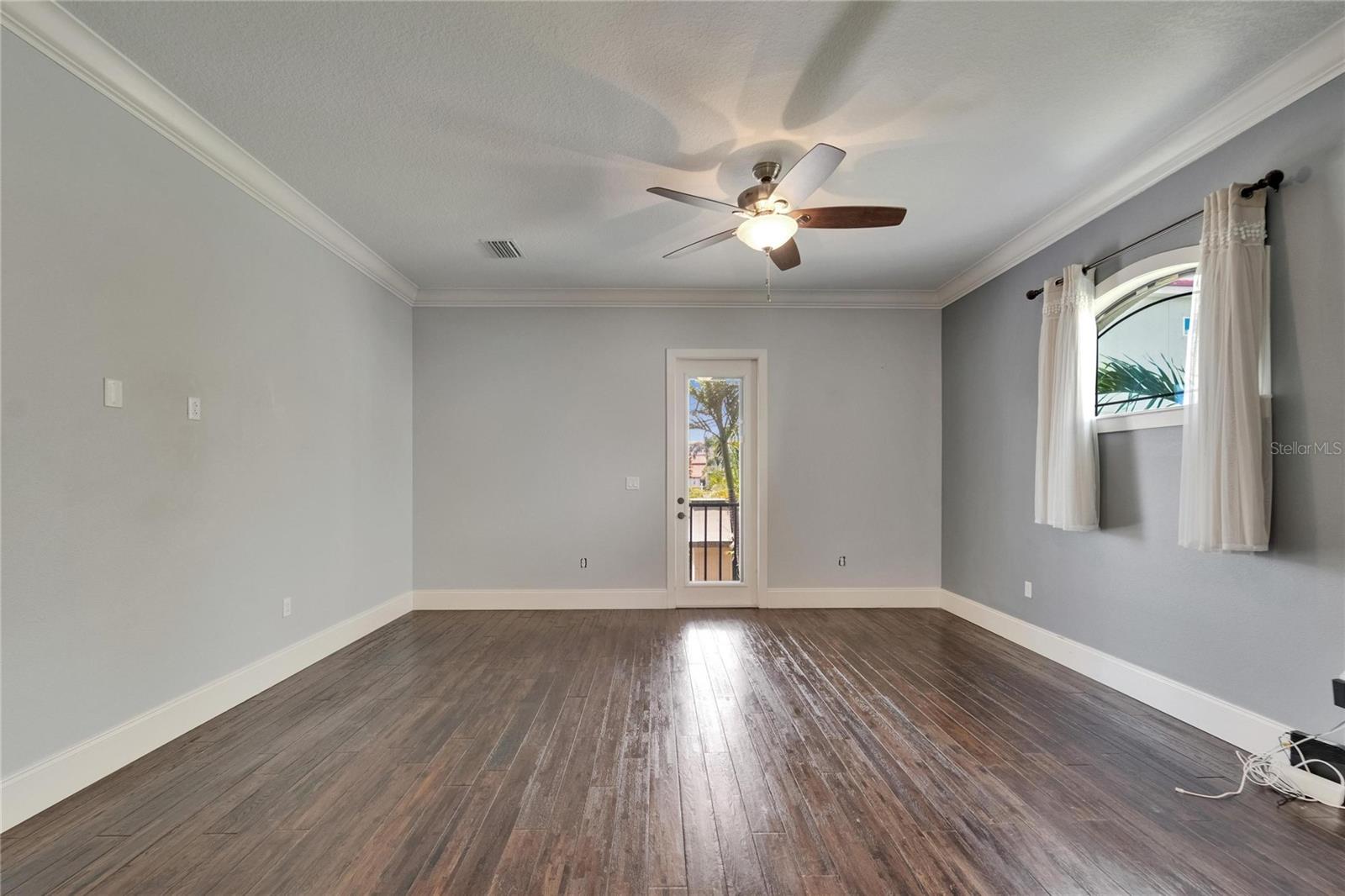 Image 32 of 100 For 6116 Lagomar Lane