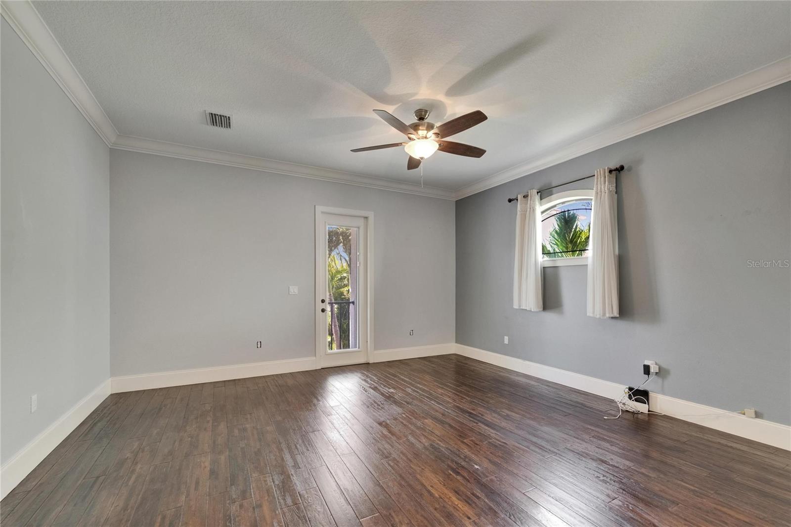 Image 34 of 100 For 6116 Lagomar Lane