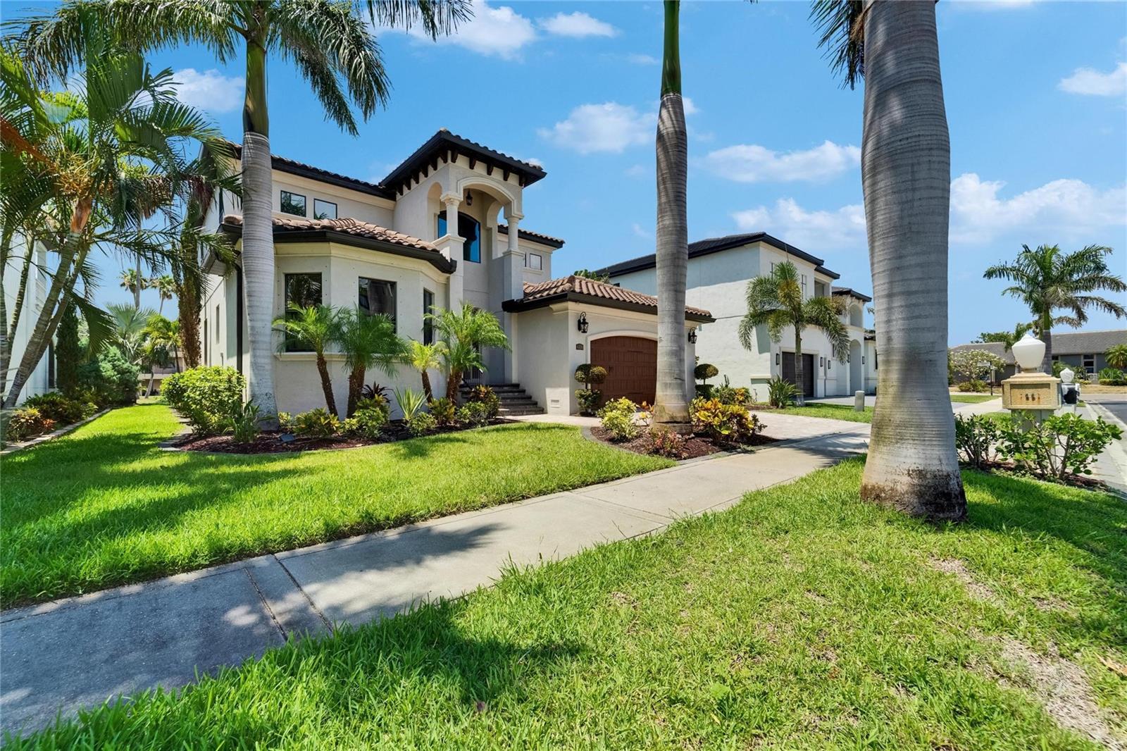 Image 4 of 100 For 6116 Lagomar Lane