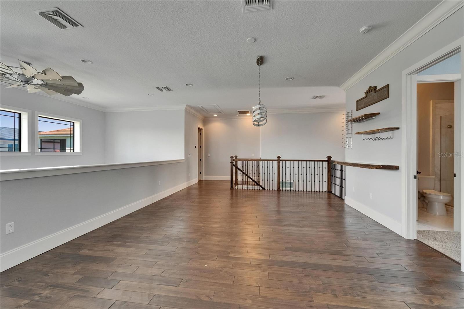 Image 53 of 100 For 6116 Lagomar Lane