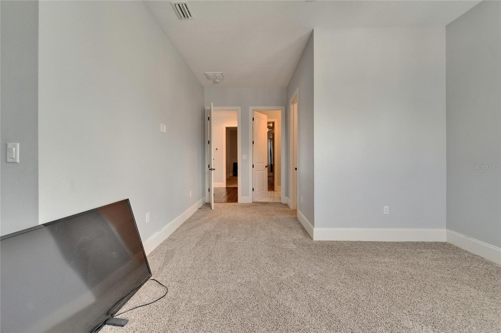 Image 61 of 100 For 6116 Lagomar Lane