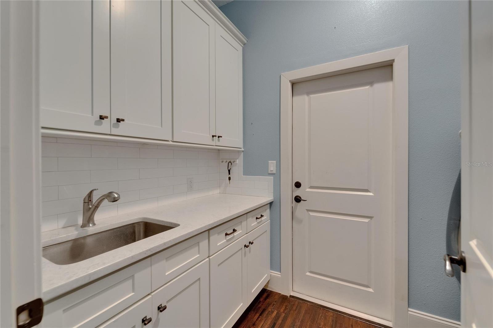 Image 85 of 100 For 6116 Lagomar Lane