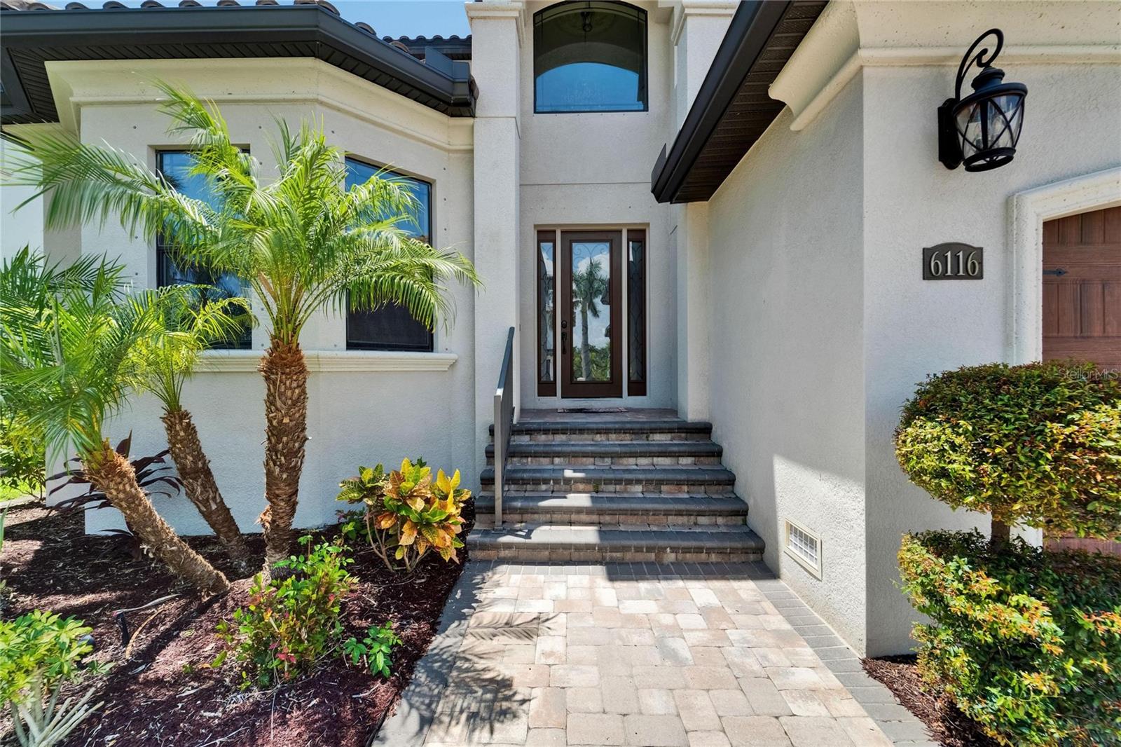 Image 9 of 100 For 6116 Lagomar Lane