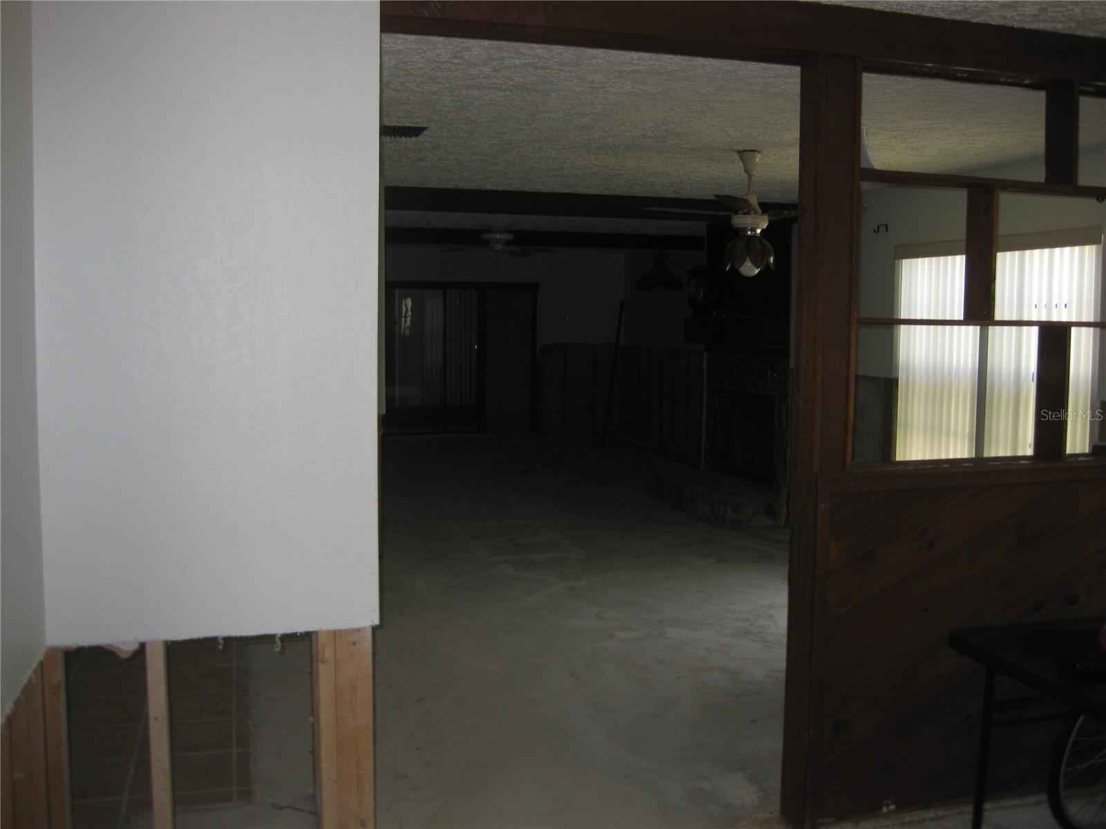 Image 3 of 18 For 4673 Dewey Drive