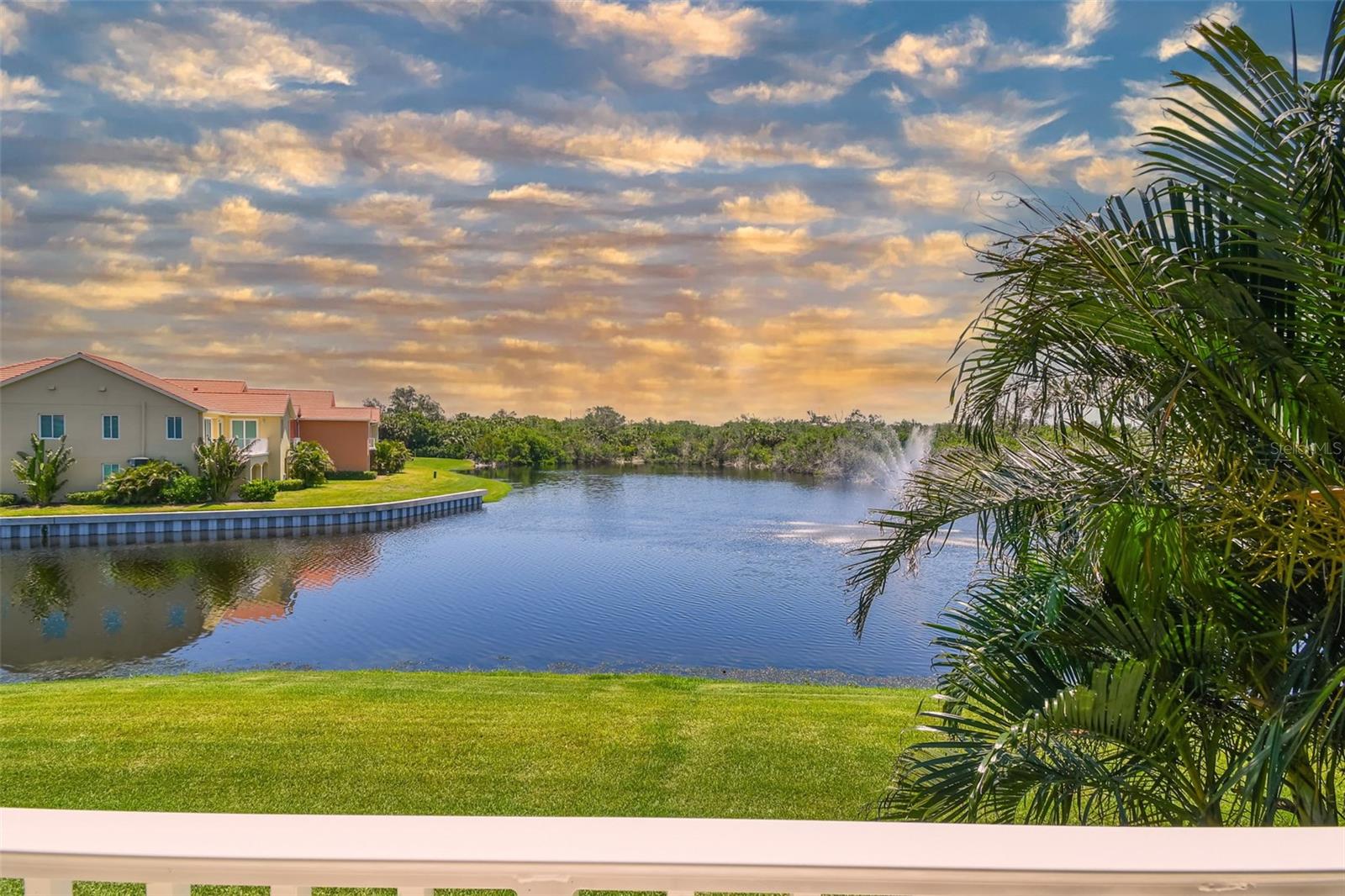 Details for 17 Franklin Court S C, ST PETERSBURG, FL 33711