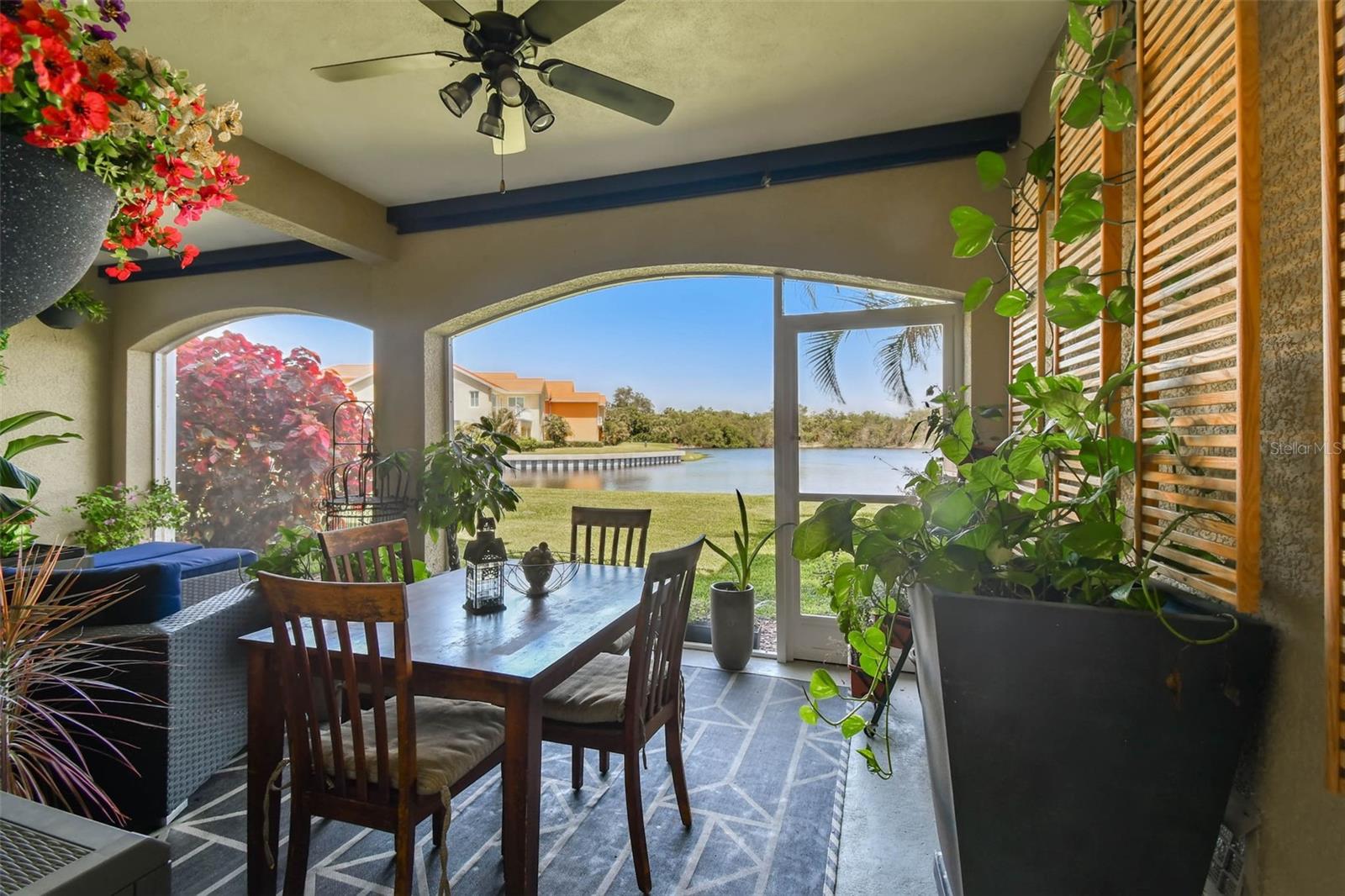 Listing photo id 20 for 17 Franklin Court S C