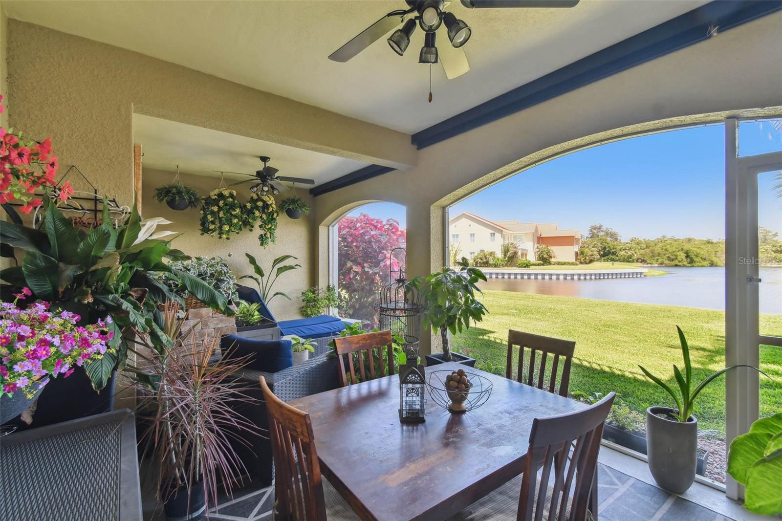 Listing photo id 21 for 17 Franklin Court S C