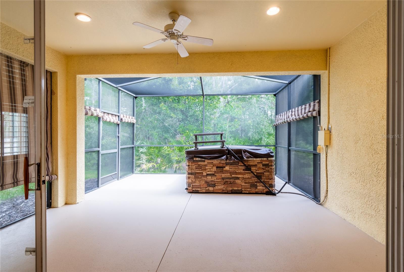 Image 31 of 58 For 21209 Diamonte Drive
