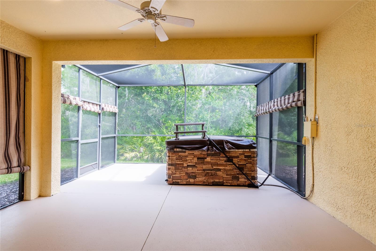 Image 32 of 58 For 21209 Diamonte Drive