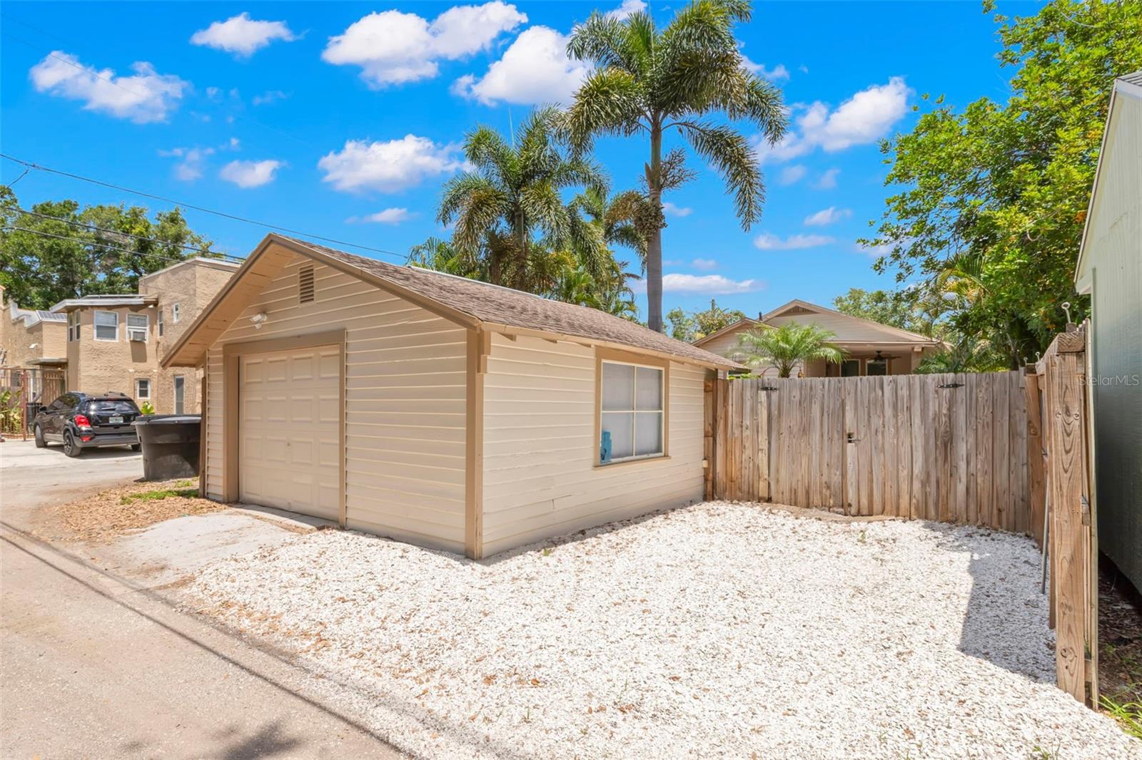 Listing photo id 20 for 1530 21st Avenue N