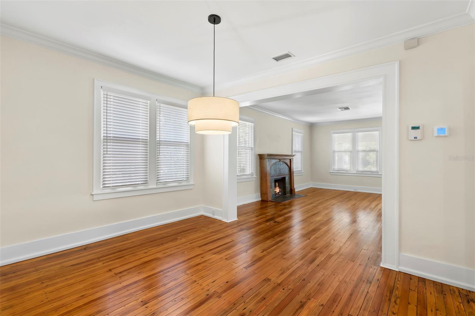 Listing photo id 7 for 1530 21st Avenue N