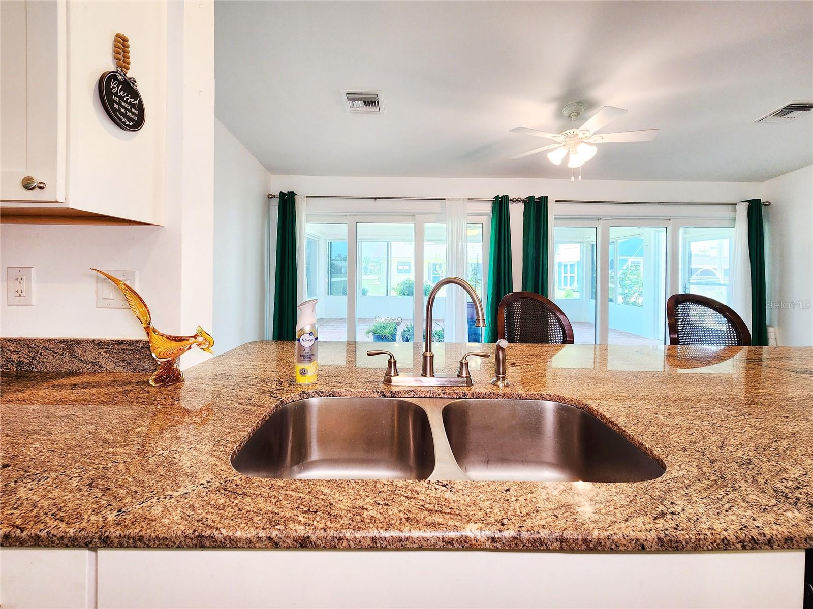 Image 18 of 52 For 1207 27th Terrace