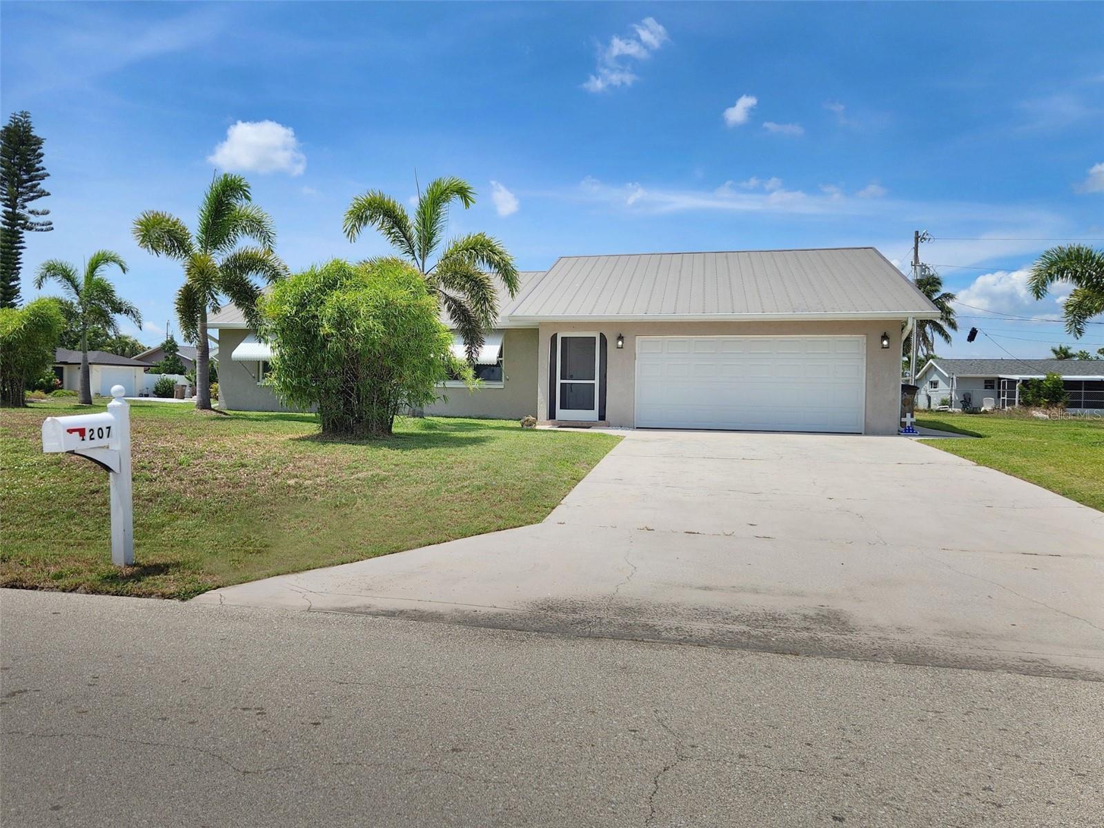 Image 3 of 52 For 1207 27th Terrace