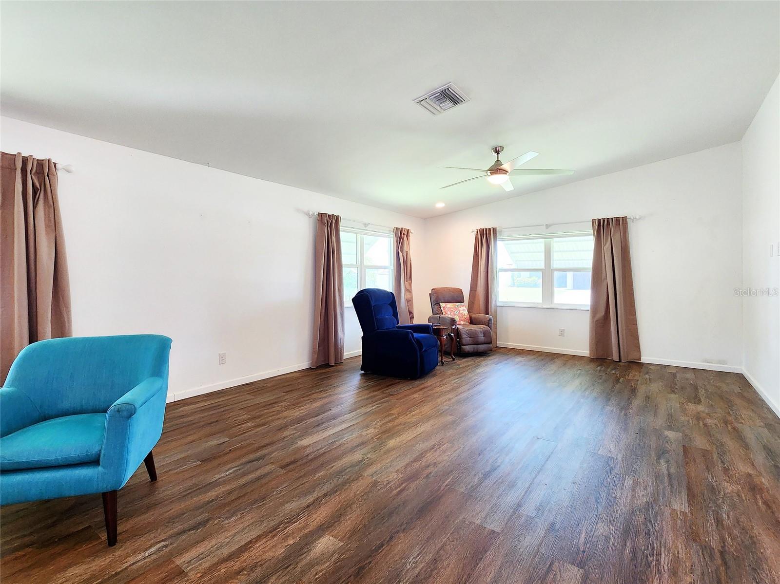 Image 6 of 52 For 1207 27th Terrace