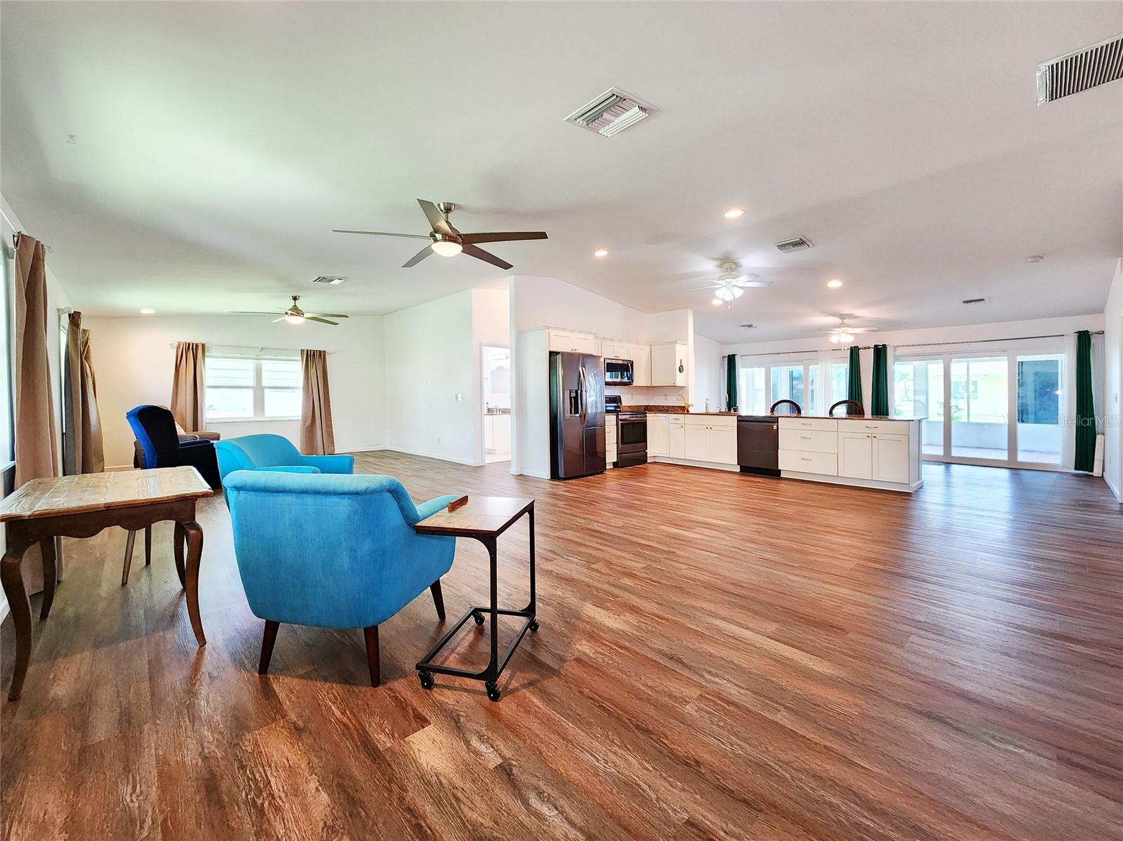 Image 7 of 52 For 1207 27th Terrace