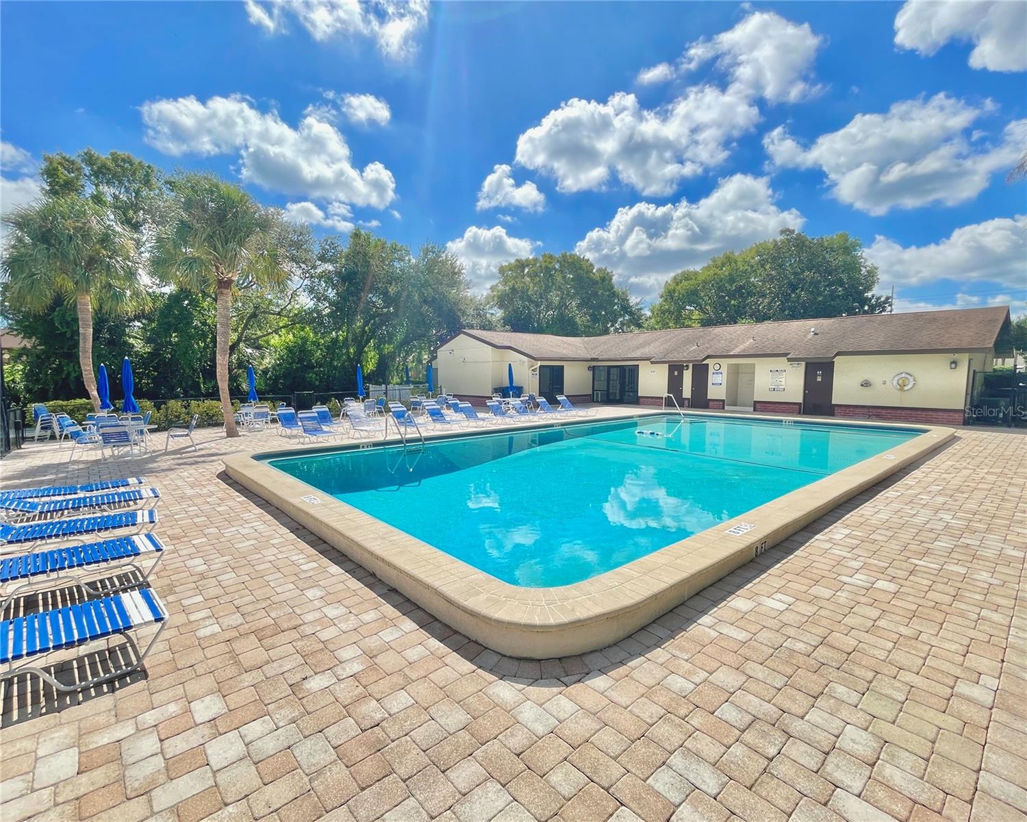 Image 18 of 23 For 501 E Bay Dr  3504