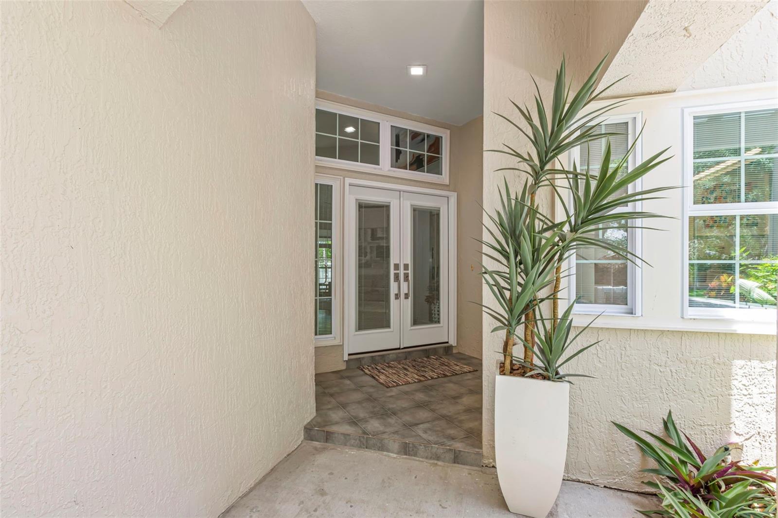 Image 3 of 50 For 5102 White Pine Circle Ne