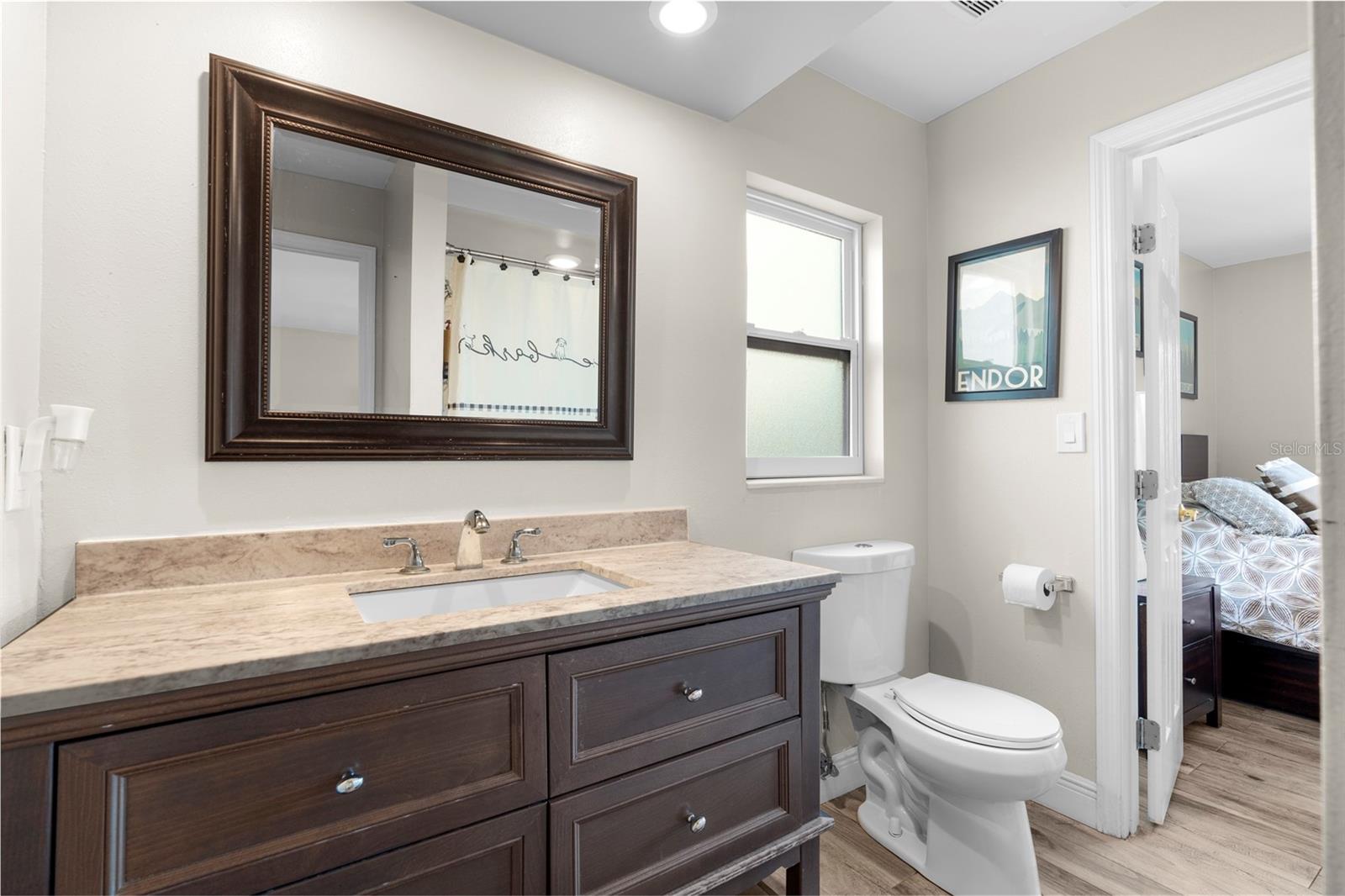 Listing photo id 9 for 6006 114th Terrace N