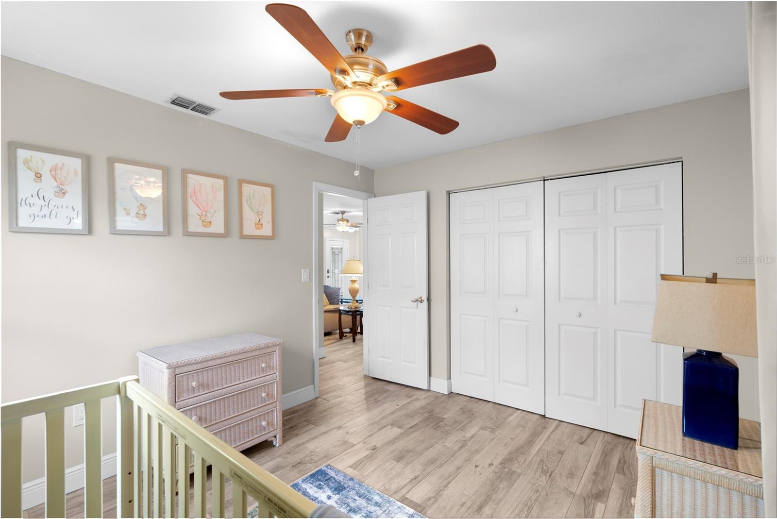 Listing photo id 11 for 6006 114th Terrace N