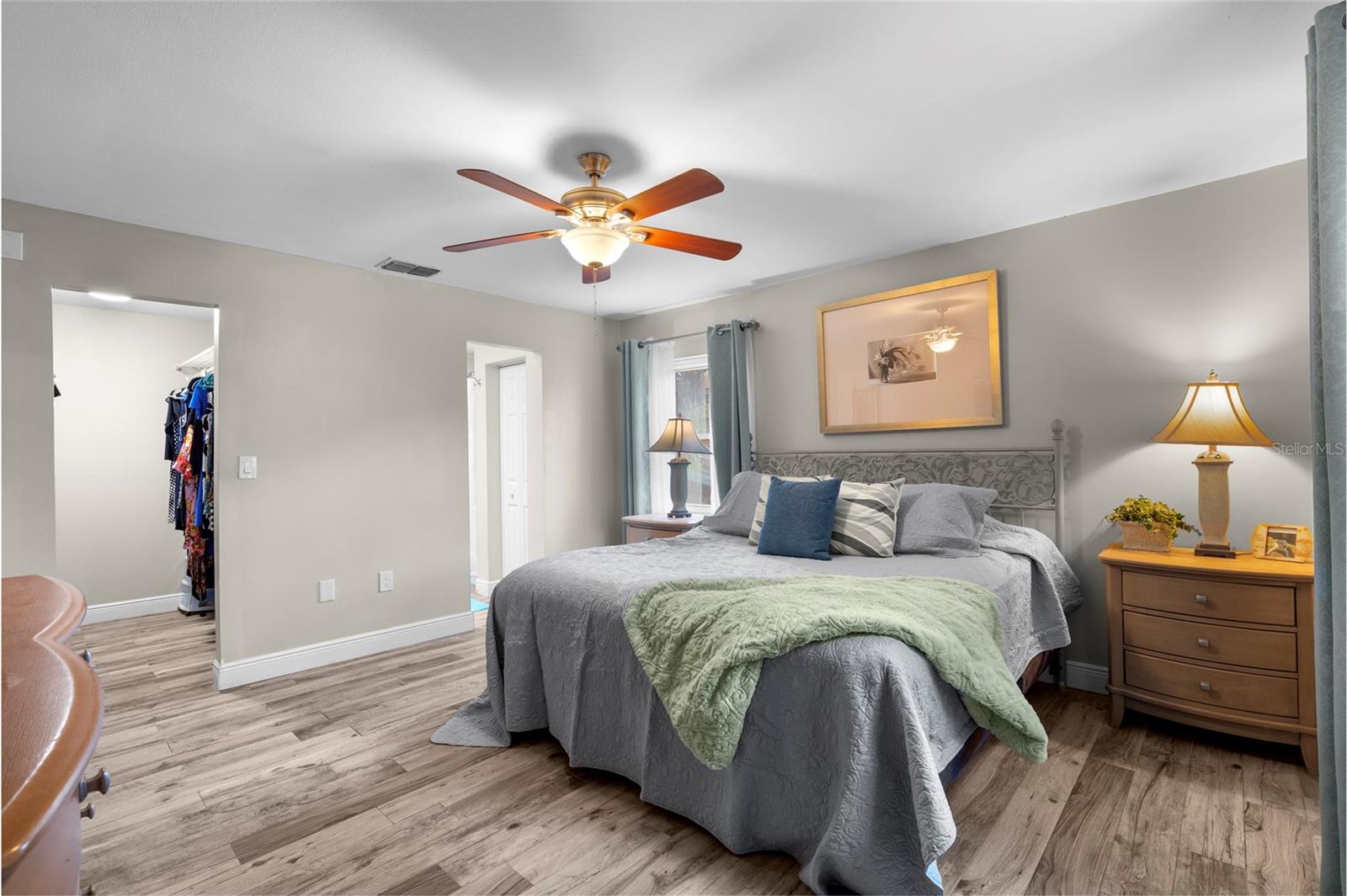 Listing photo id 19 for 6006 114th Terrace N