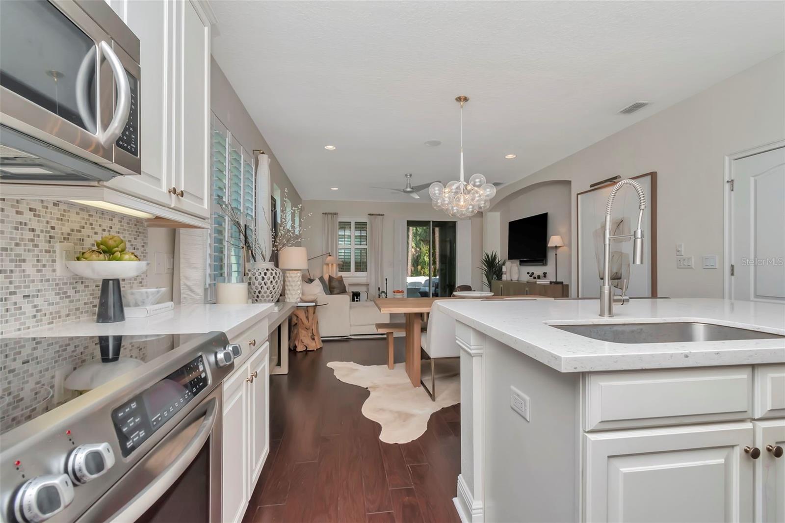 Listing photo id 9 for 11510 Quiet Forest Drive