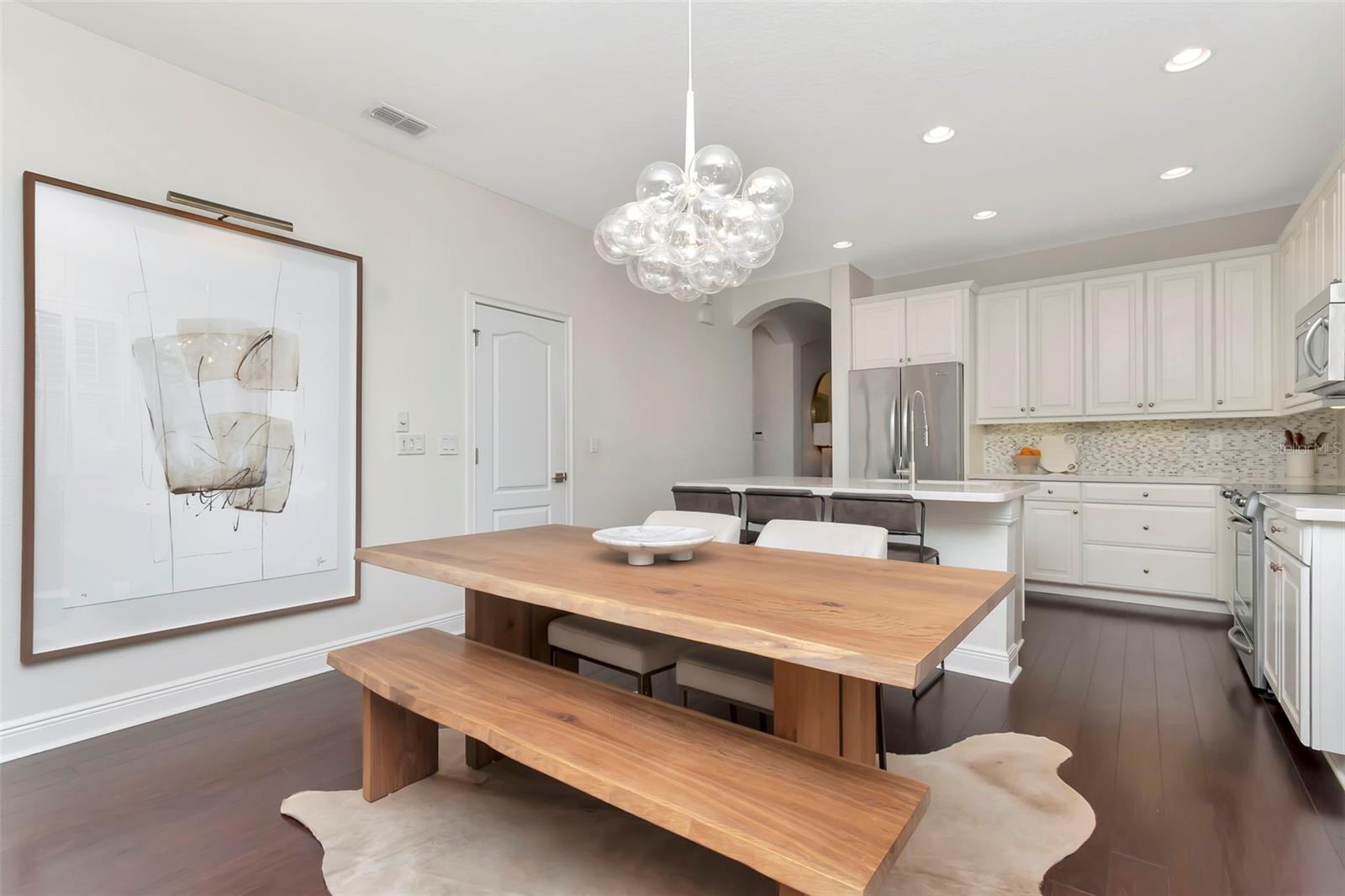 Listing photo id 13 for 11510 Quiet Forest Drive