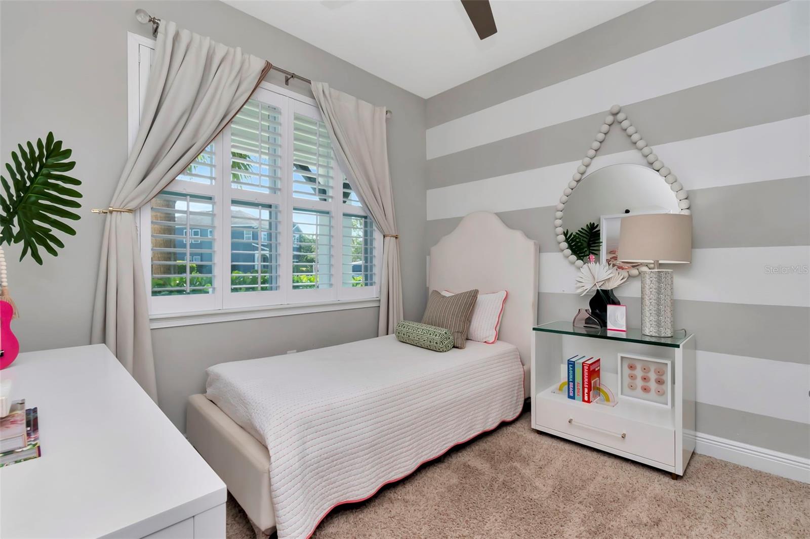 Listing photo id 24 for 11510 Quiet Forest Drive