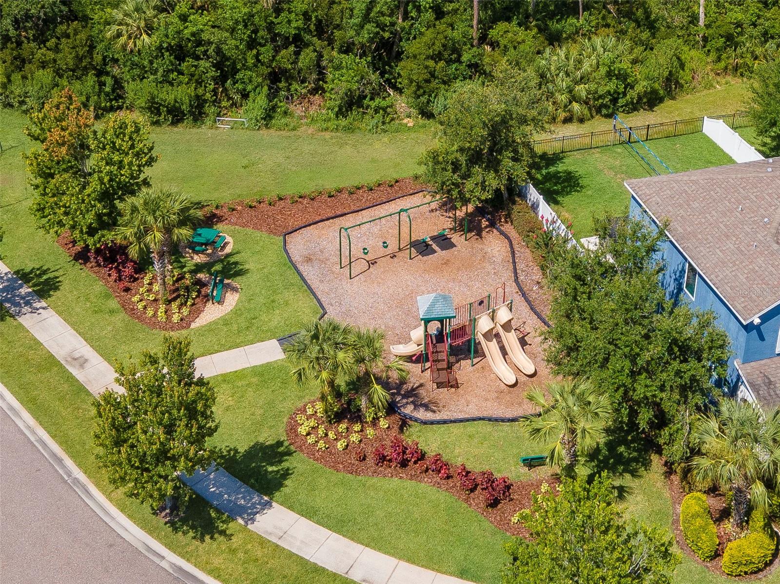 Listing photo id 41 for 11510 Quiet Forest Drive