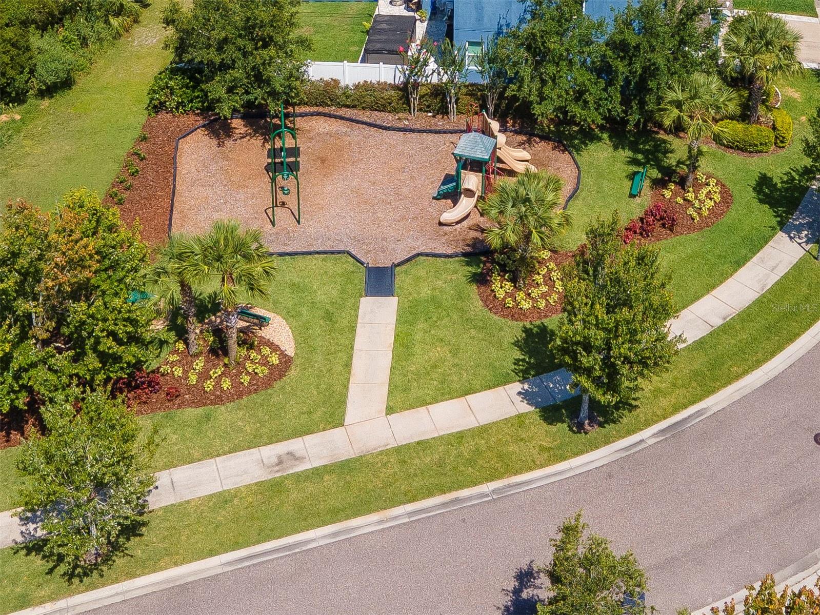 Listing photo id 42 for 11510 Quiet Forest Drive