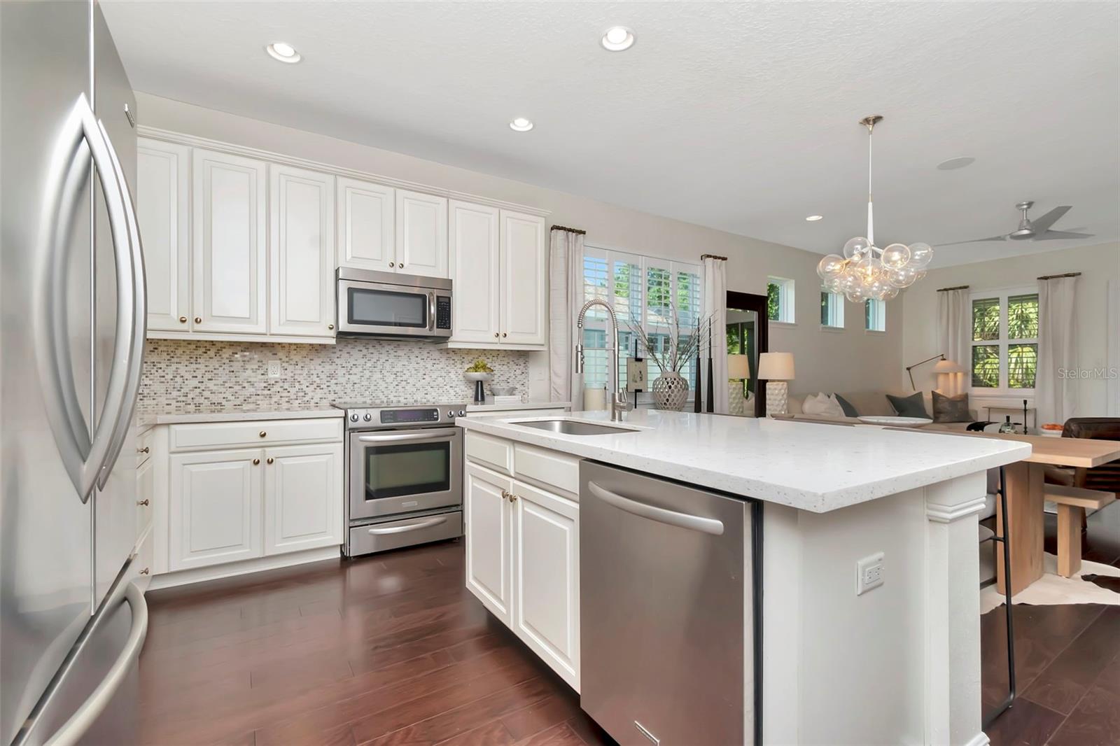 Listing photo id 5 for 11510 Quiet Forest Drive