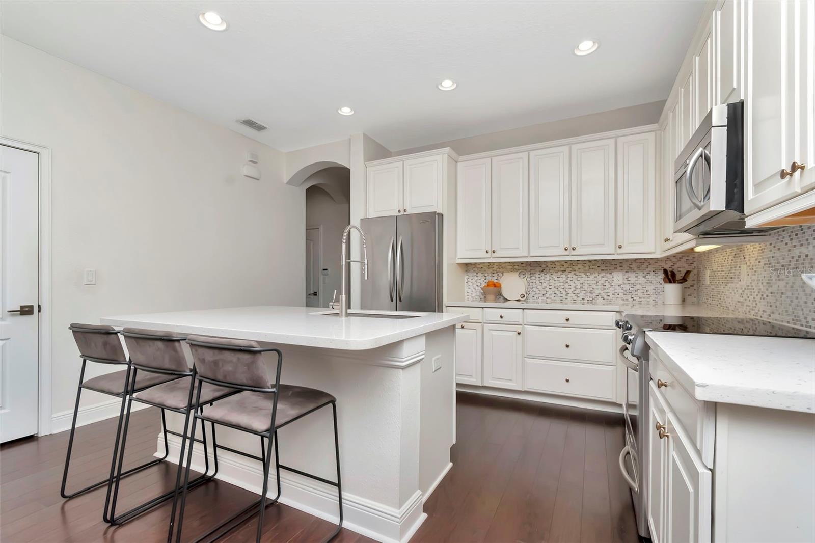 Listing photo id 7 for 11510 Quiet Forest Drive
