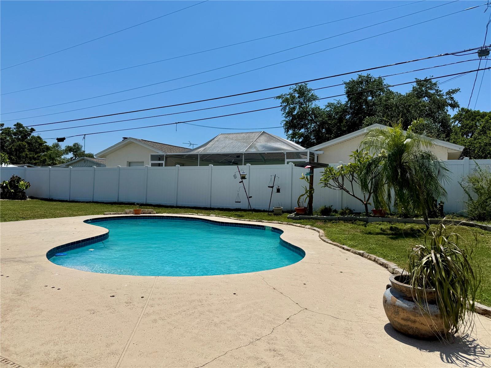 Image 10 of 37 For 1462 Highfield Drive