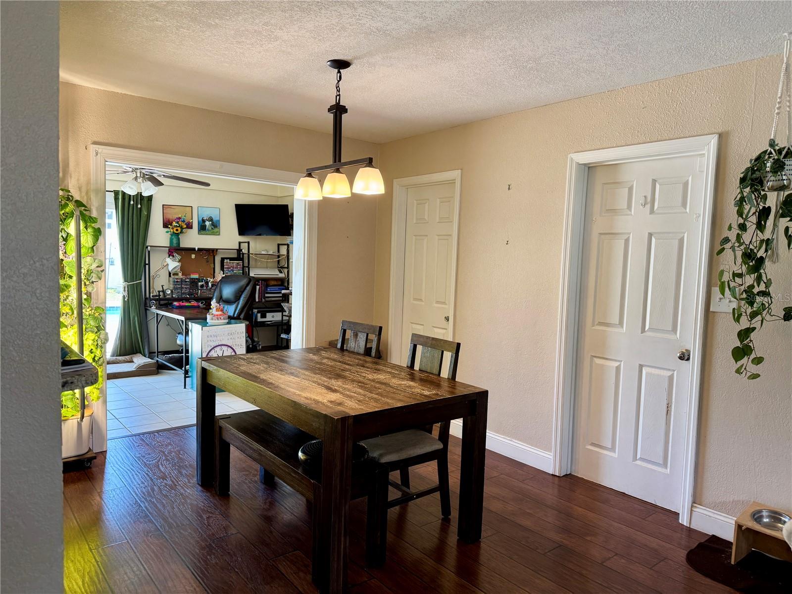 Image 3 of 37 For 1462 Highfield Drive