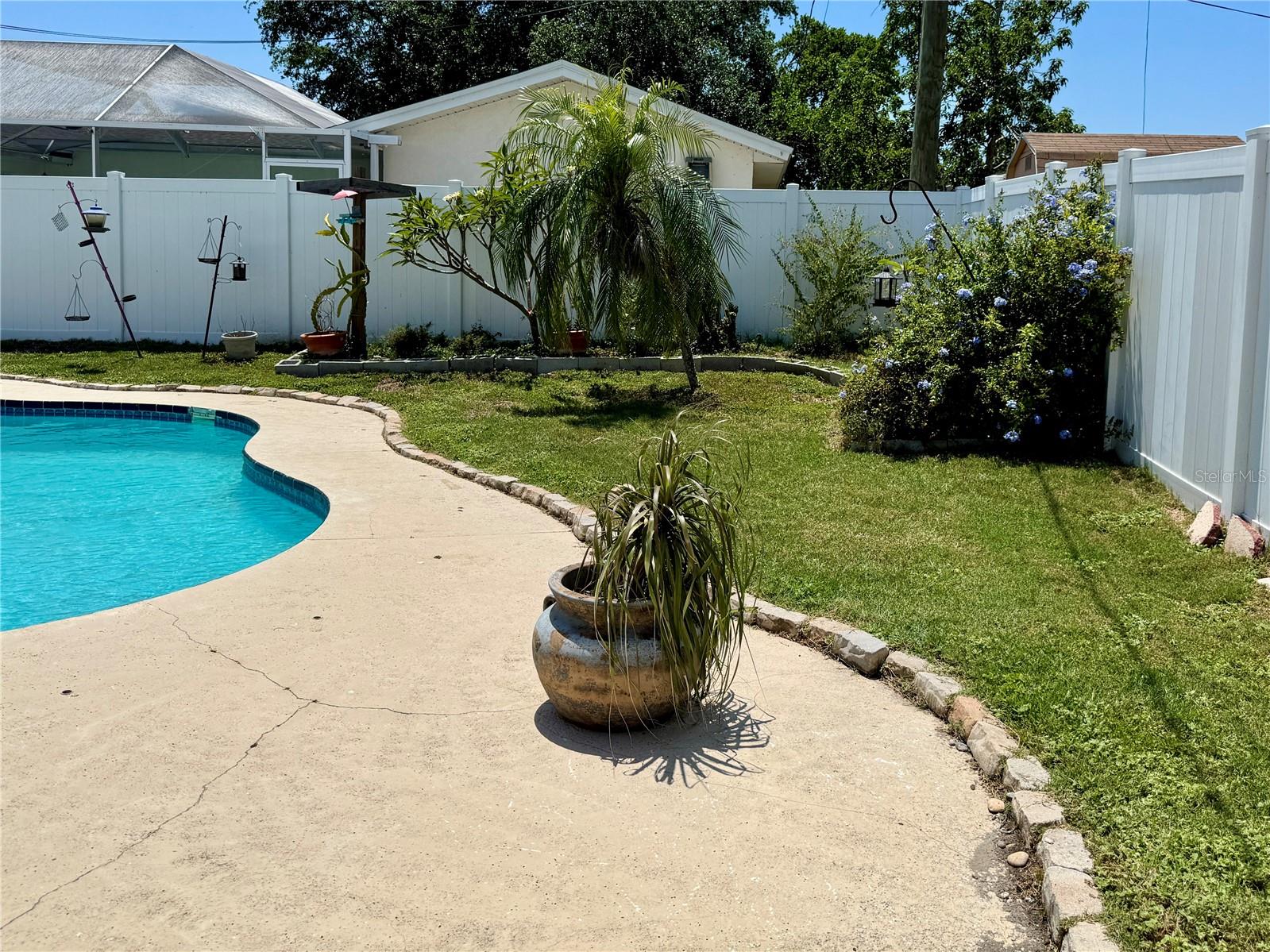 Image 8 of 37 For 1462 Highfield Drive