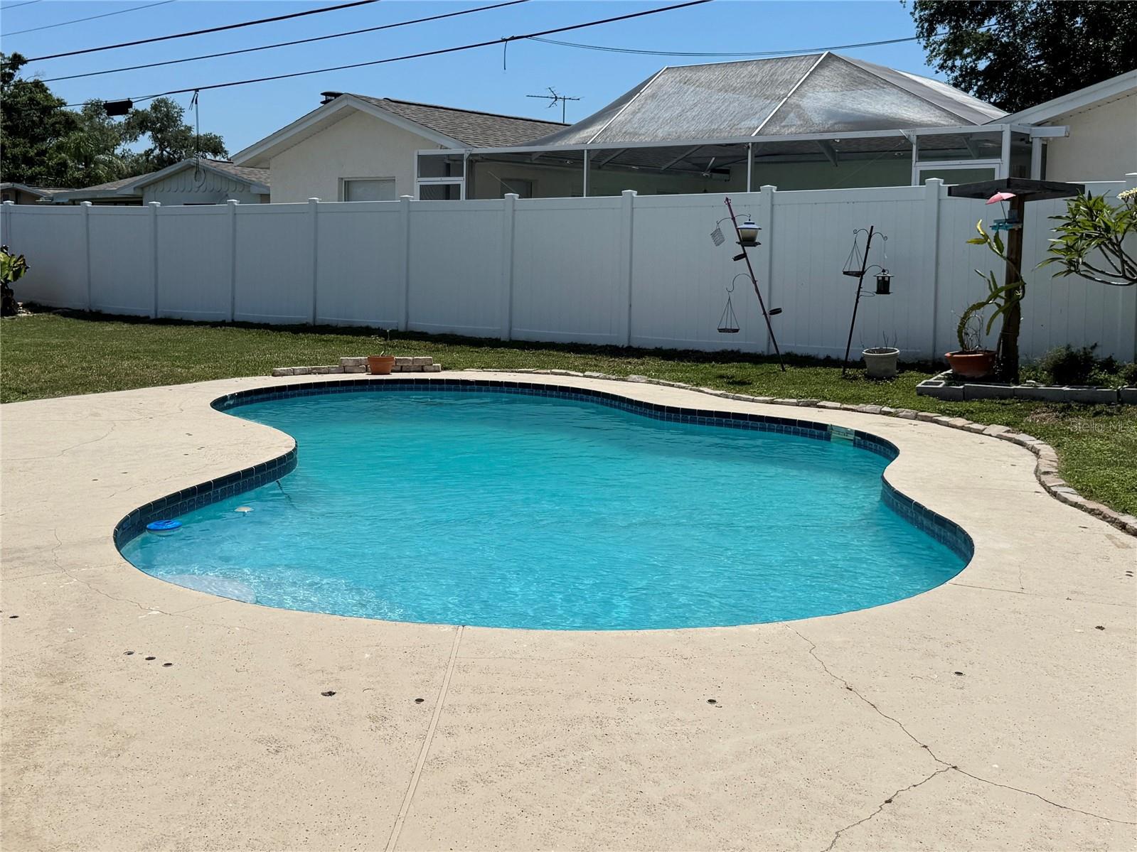 Image 9 of 37 For 1462 Highfield Drive