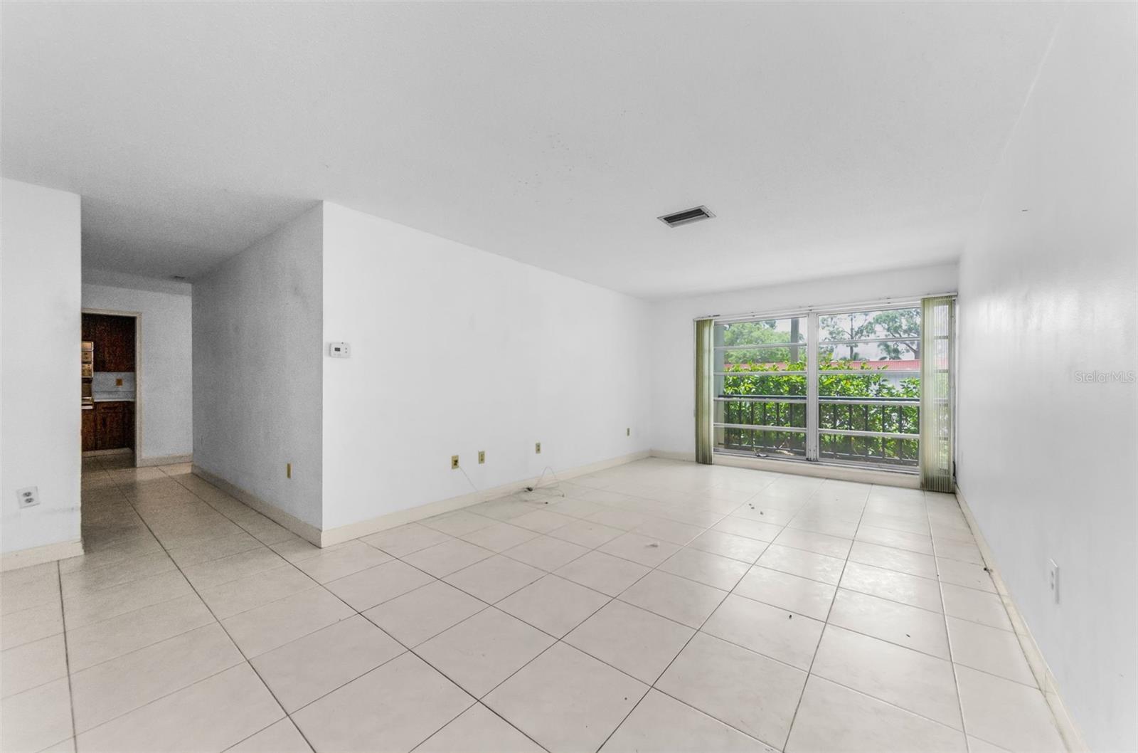Image 10 of 51 For 2700 Bayshore Boulevard 2110