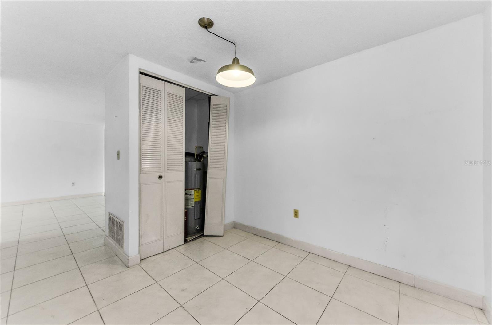 Image 13 of 51 For 2700 Bayshore Boulevard 2110