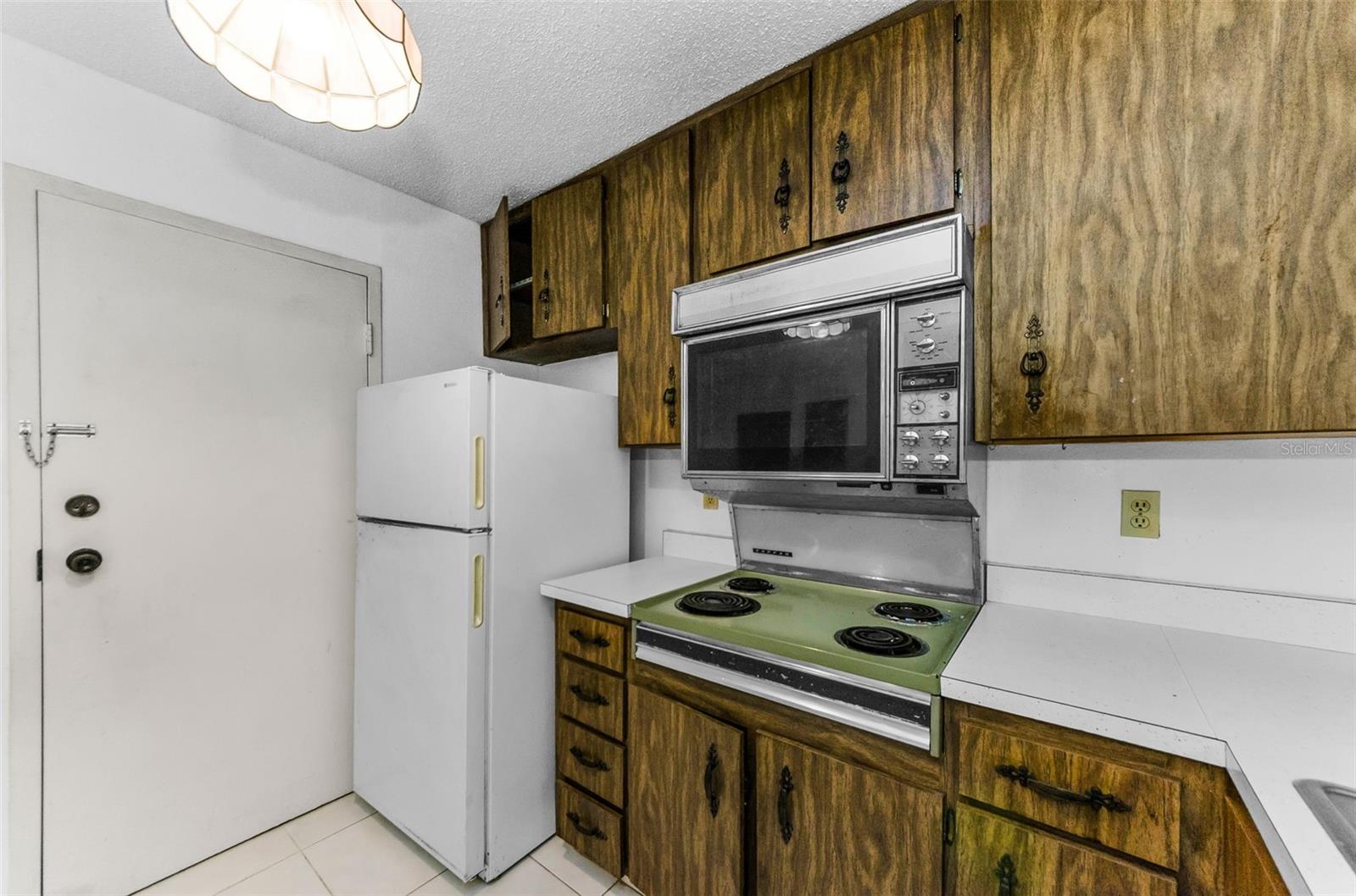 Image 19 of 51 For 2700 Bayshore Boulevard 2110