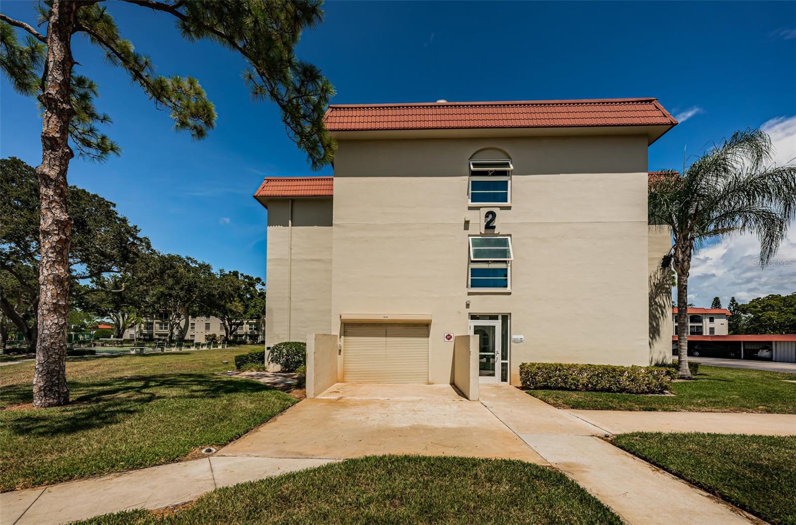 Image 34 of 51 For 2700 Bayshore Boulevard 2110