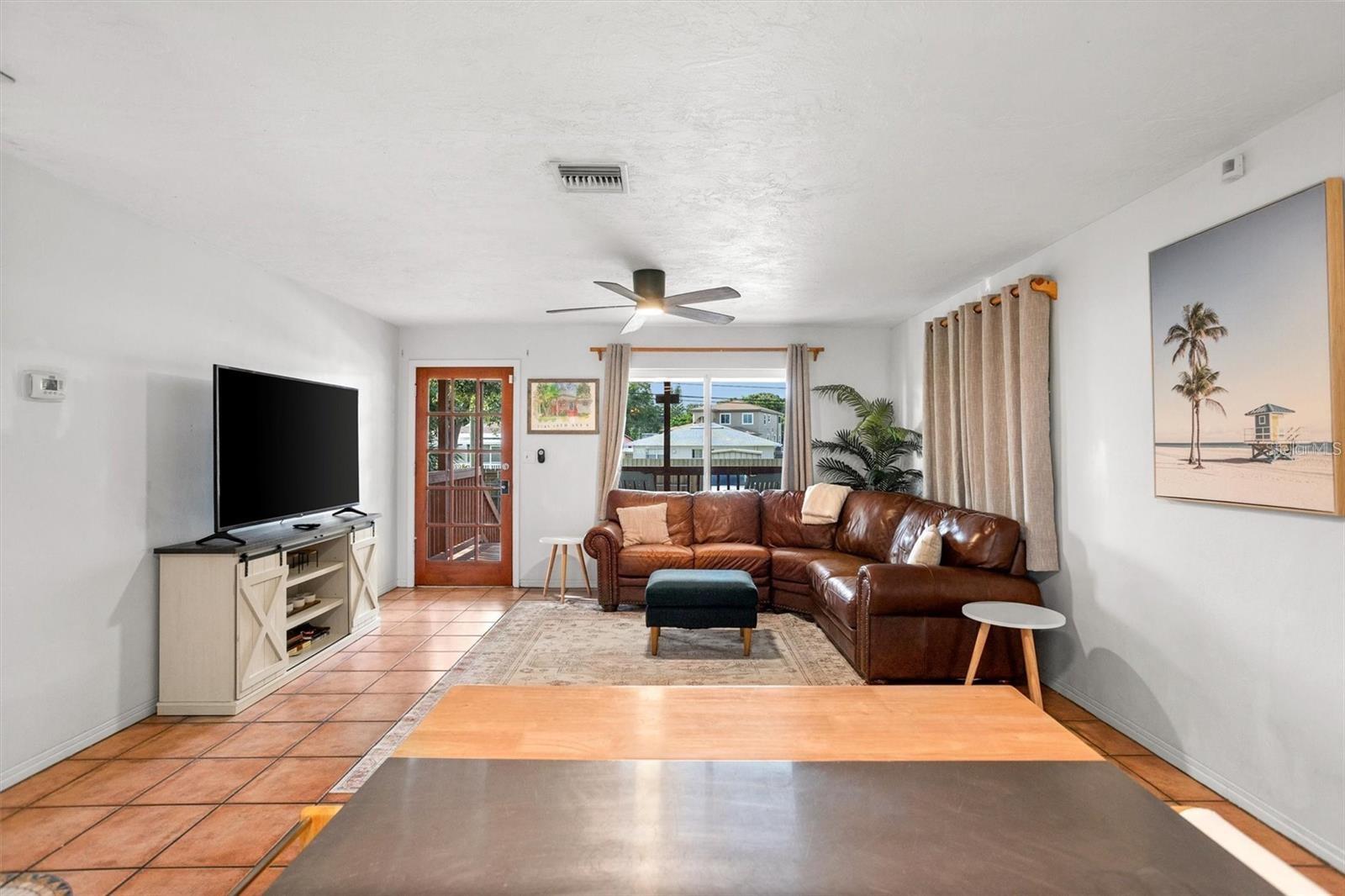Image 8 of 43 For 1045 28th Avenue S