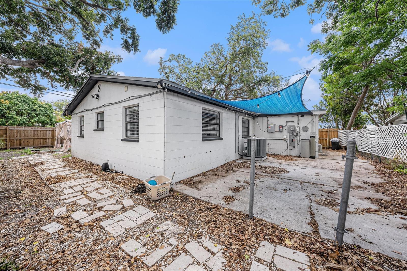 Image 18 of 20 For 5801 92nd Avenue N