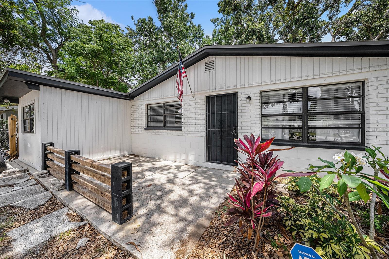 Image 2 of 20 For 5801 92nd Avenue N