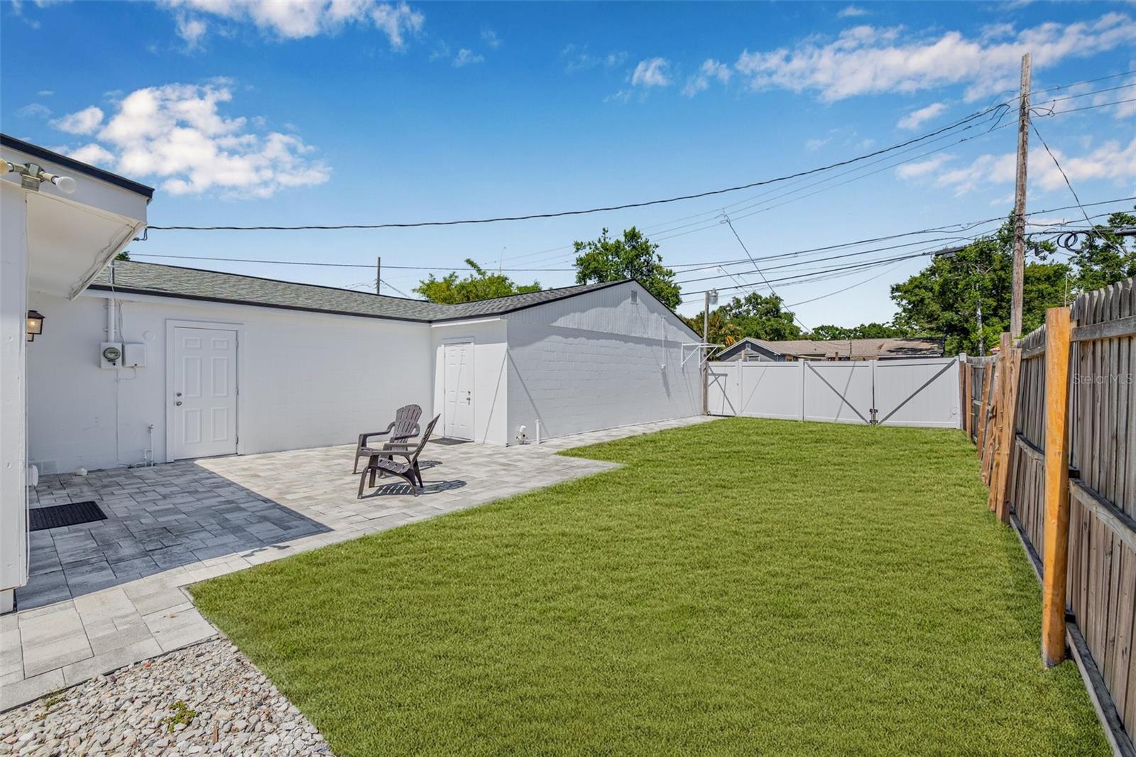 Listing photo id 29 for 812 60th Street S