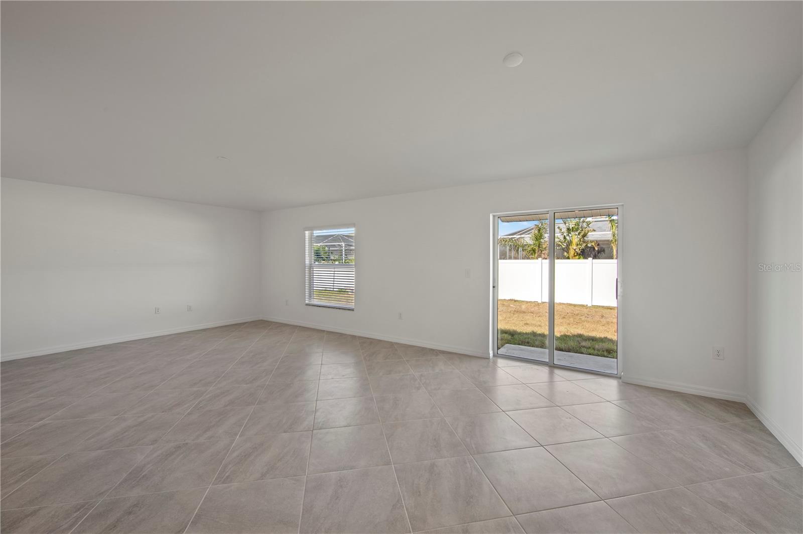 Image 17 of 28 For 1637 Birchcrest Boulevard