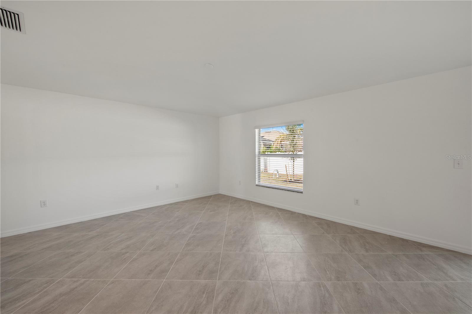 Image 19 of 28 For 1637 Birchcrest Boulevard