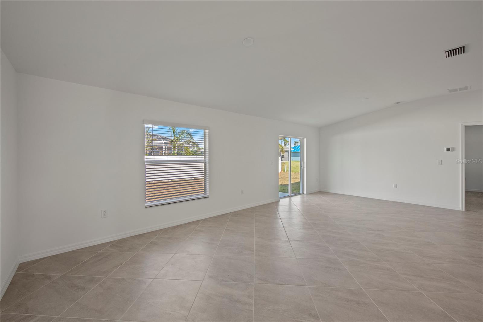 Image 20 of 28 For 1637 Birchcrest Boulevard