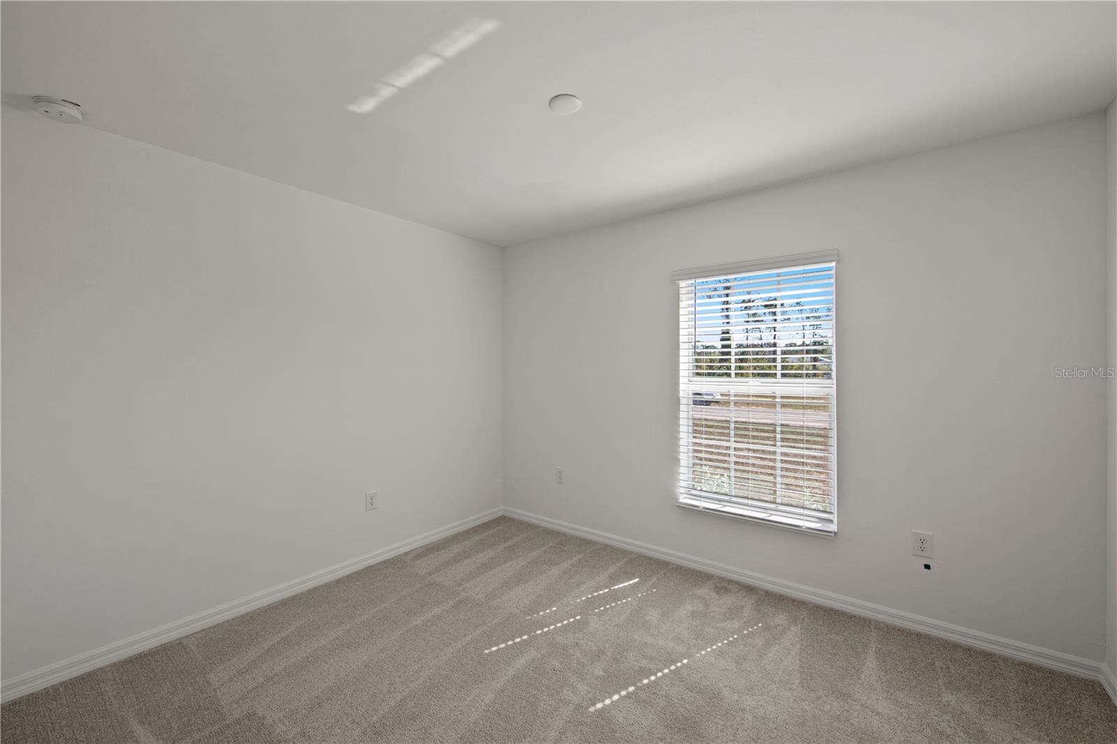 Image 9 of 28 For 1637 Birchcrest Boulevard