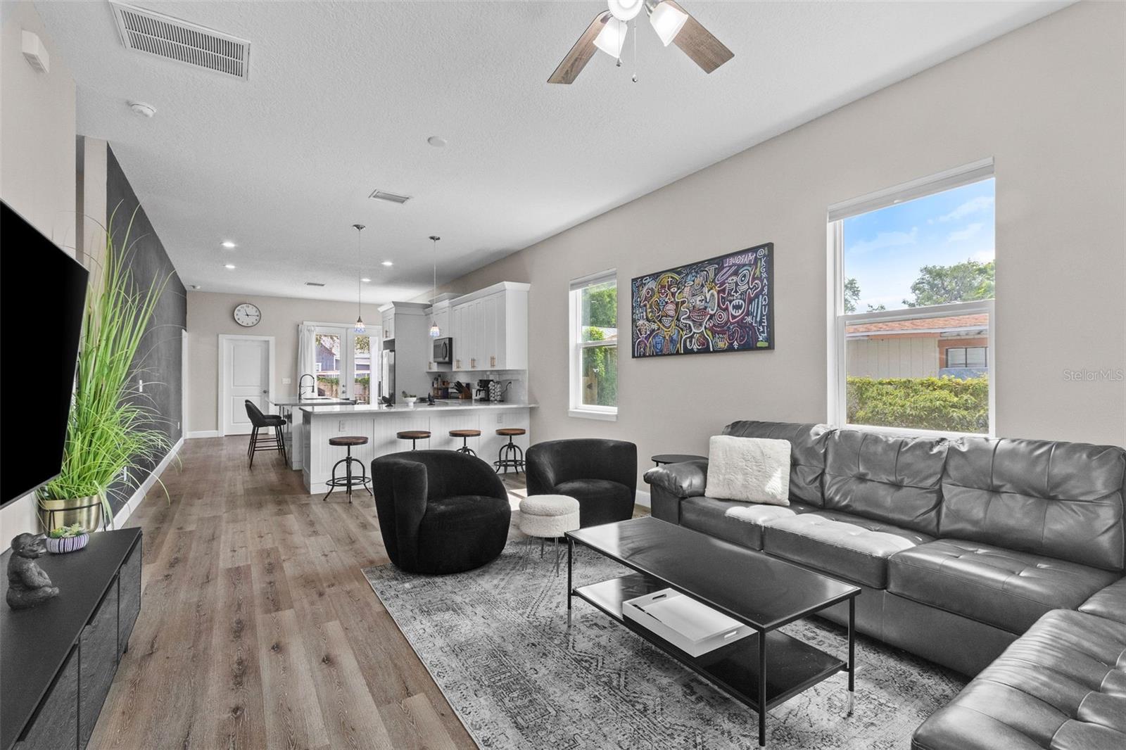 Image 4 of 32 For 1006 23rd Avenue