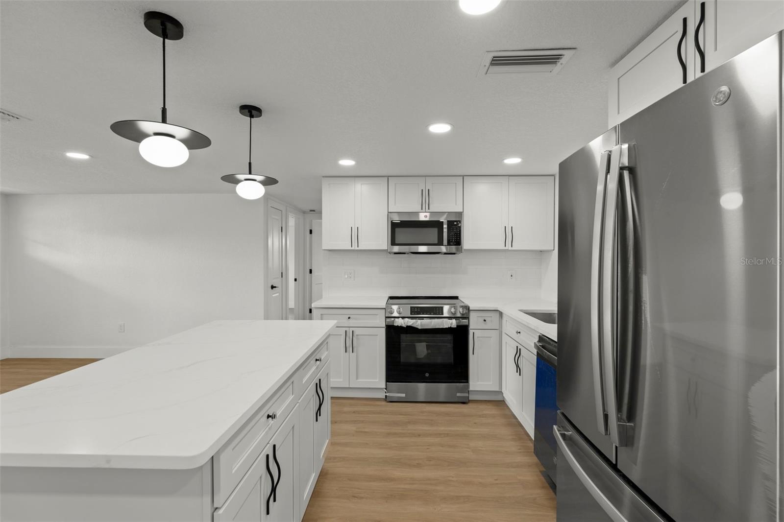 Image 11 of 35 For 9241 Cochise Lane