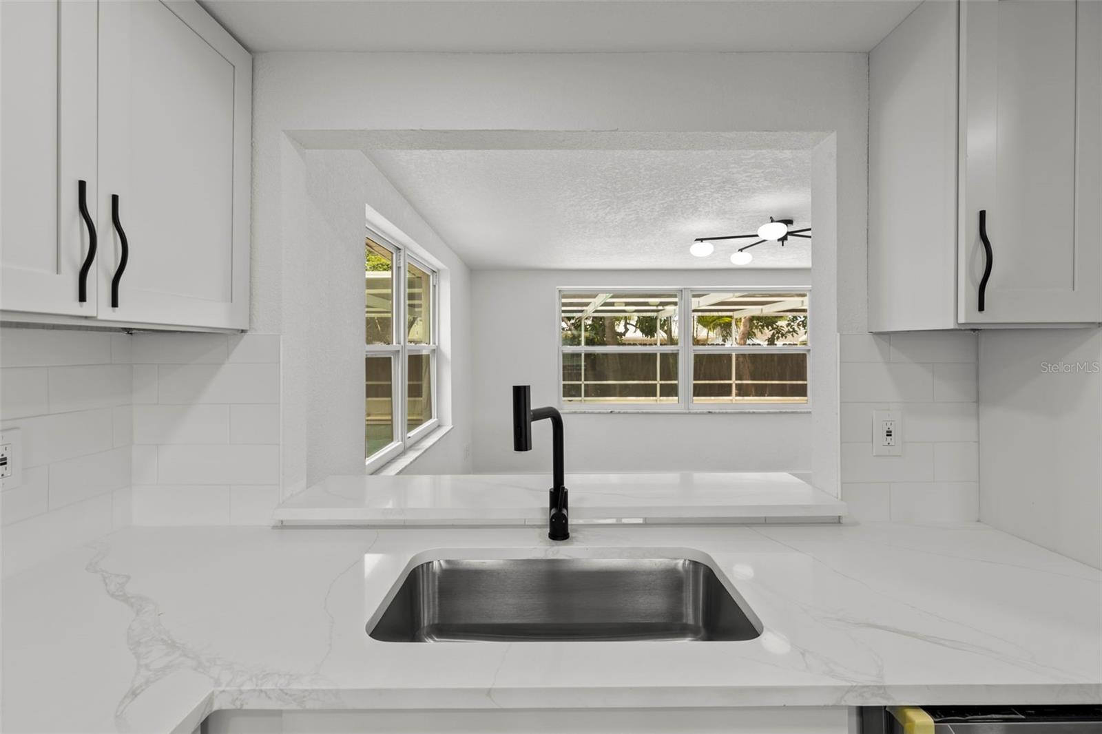 Image 14 of 35 For 9241 Cochise Lane